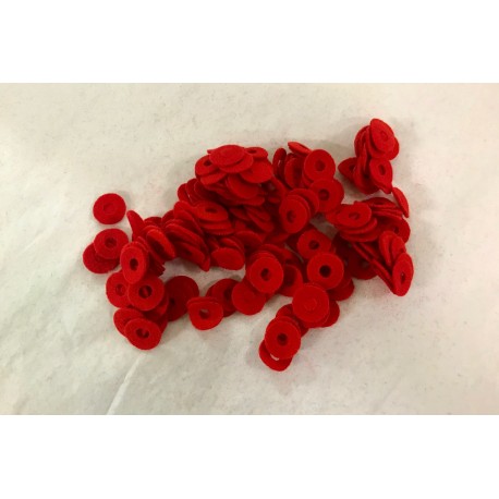 Mouches en feutre rouge pour chevilles