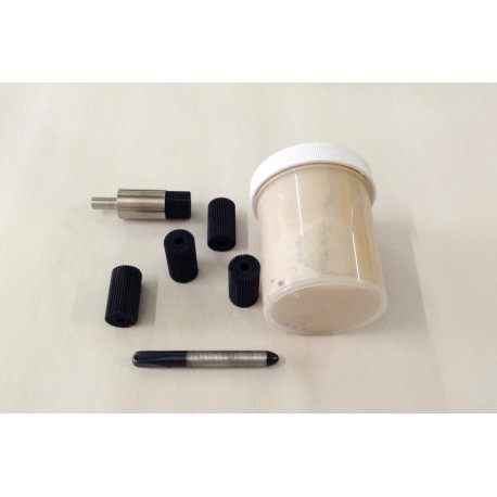 Accessoires pour nettoyer les chevilles + pâte